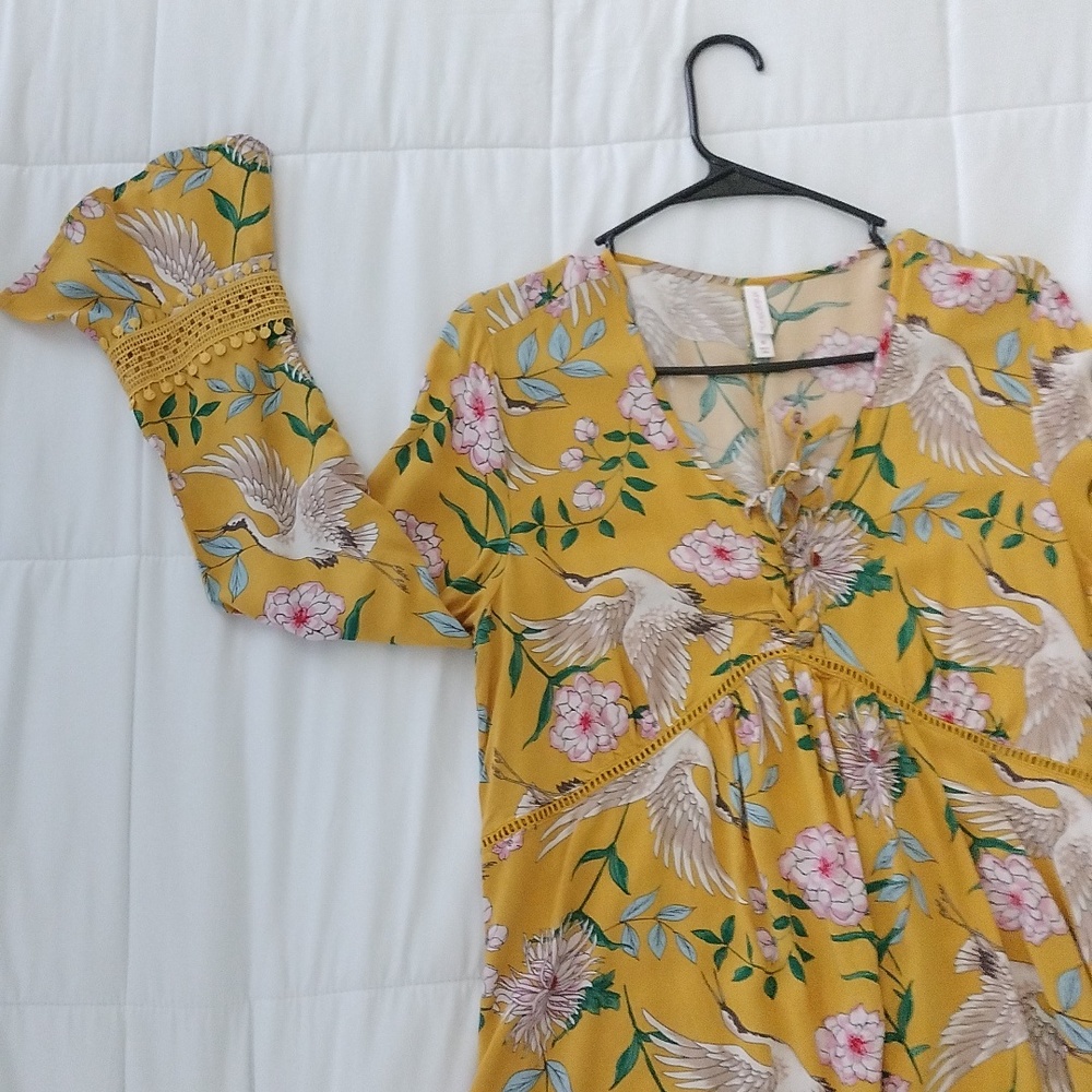 Dress - Picture 2 of 4
